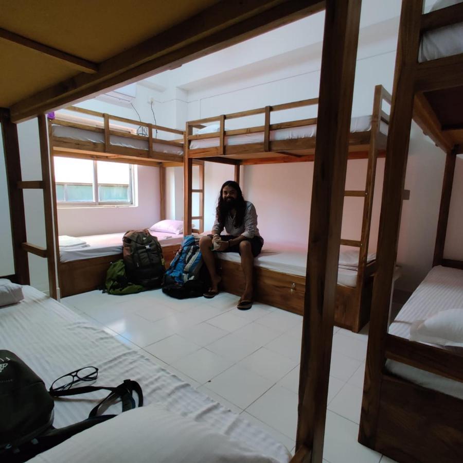 Pause Hostel Guwahati Eksteriør billede